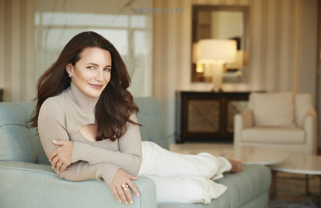 The Reinvention of Kristin Davis – Thebuzzly