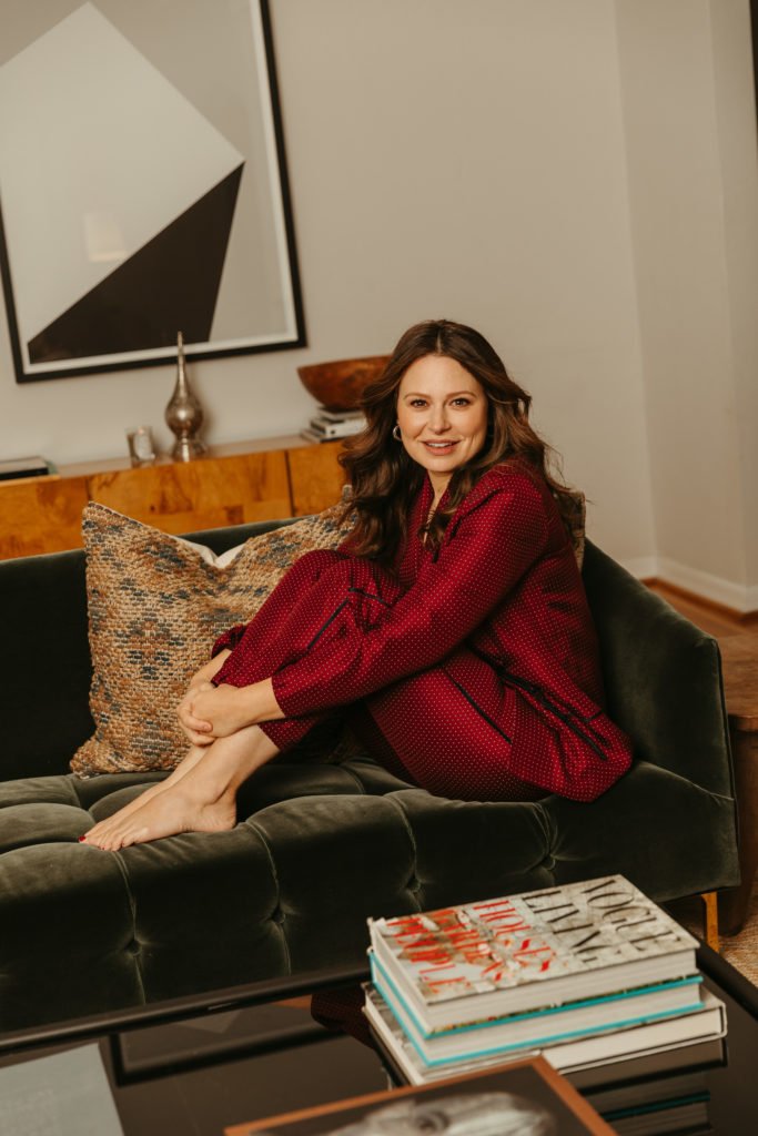 Katie Lowes on Skin Care, Shondaland and the Art of the Scam – Thebuzzly