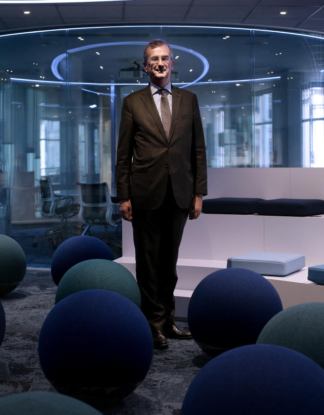 Le gouverneur de la Banque de France, François Villeroy de Galhau, dans Le Lab, l'incubateur de l'institution, à Paris, en juin 2019.