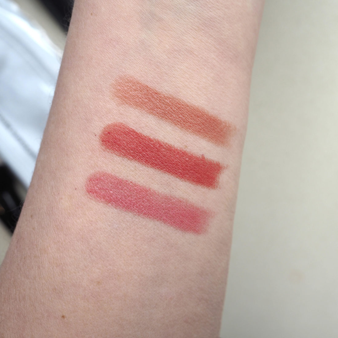 Sensai Contouring Lipstick Nouvelles nuances – Thebuzzly