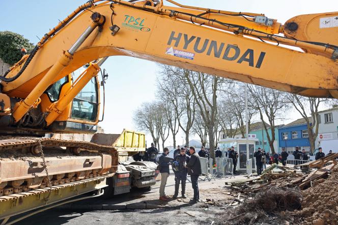 Blocage du dépôt pétrolier de Lorient (Morbihan), le 17 mars 2022.
