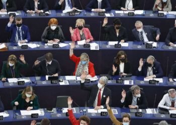 Le Parlement européen appelle à plus de transparence sur les salaires pour réduire les inégalités entre les femmes et les hommes