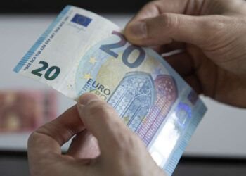 A partir du 1er mai, le SMIC augmentera de 2,65% et dépassera les 1.300 euros nets.