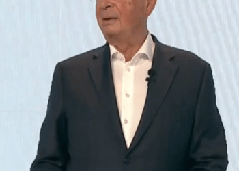 Le WEF et l'OMC poussent "l'identité numérique mondiale des personnes et des objets"