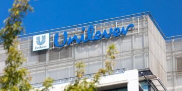 Le cours de l'action Unilever se négocie latéralement alors que la croissance de l'entreprise stagne