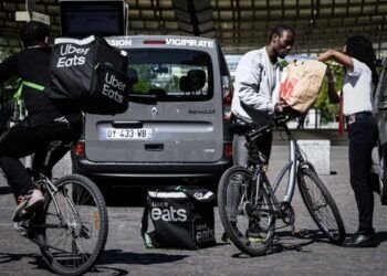 « Il faut redonner du sens au travail de service »