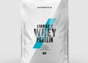 L’image peut contenir : sac à provisions et sac