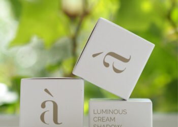 Cosmétiques A La Carte Luminous Cream Shadow
