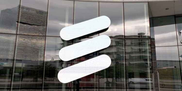 Ericsson, Deutsche Telekom Says to Use Solar, Wind Energy for 5G Mobile Masts in Germany