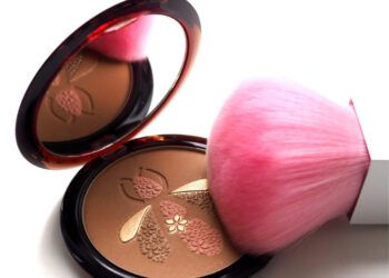 Guerlain Terracotta Blooming Bee Compact