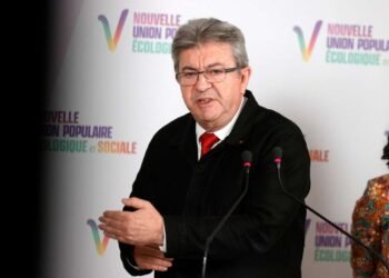 L'apprentissage cache-t-il les mauvais chiffres du chômage, comme l'affirme Jean-Luc Mélenchon ?