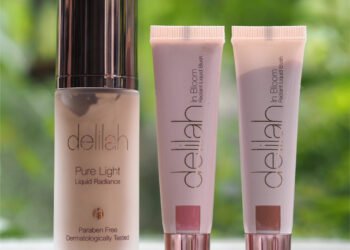 Examen du fard à joues liquide Delilah In Bloom