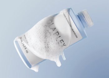 Olaplex lance un shampooing clarifiant la semaine prochaine : voici toutes les raisons pour lesquelles les coloristes de célébrités l'adorent