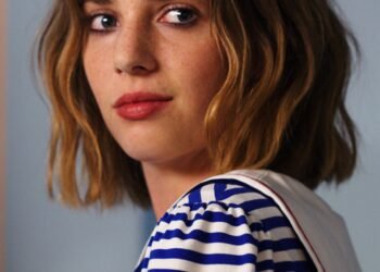 L'image peut contenir un visage humain et une tête