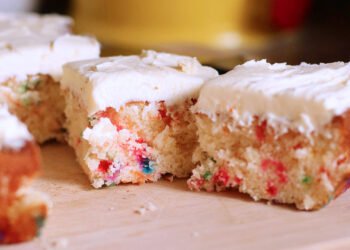 gâteau saupoudré au four