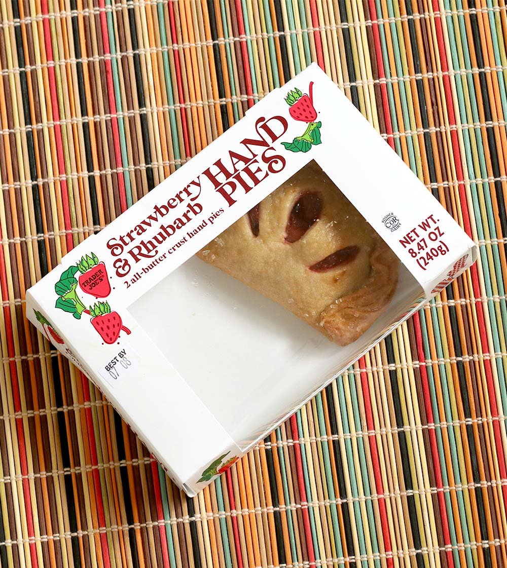 Dernières trouvailles de Trader Joe : écran solaire facial quotidien à large spectre FPS 40 et tartes aux fraises et à la rhubarbe