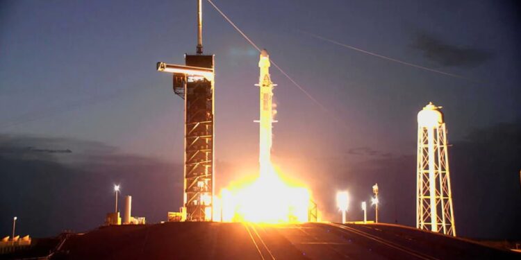 La Nasa Et Spacex Envoient Des Experiences De Recherche Sur