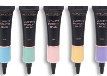 Mauvaise teinte de fond de teint ?  Utilisez ce hack de maquillage TikTok pour changer magiquement la teinte pour une correspondance parfaite