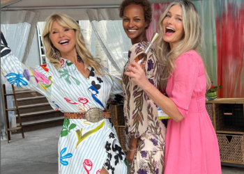 Paulina Porizkova fait l'éloge de la position de Christie Brinkley sur le vieillissement