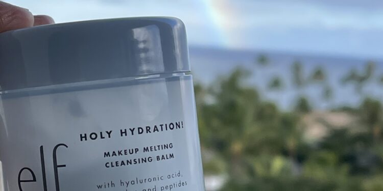 Vacation Beauty Shoutout : elf Holy Hydration Makeup Baume nettoyant fondant