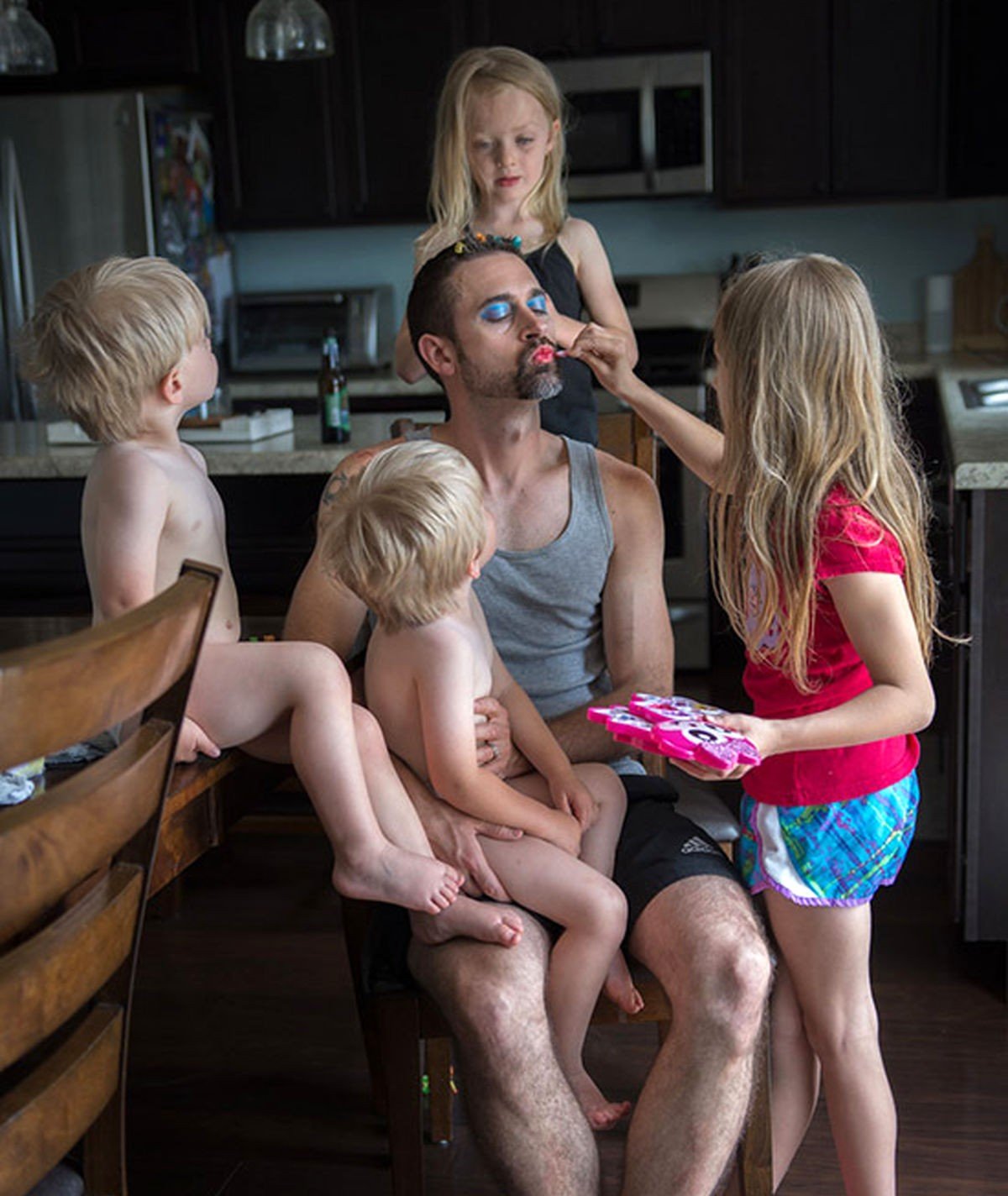 Découvrez ces photos touchantes de pères avec leurs enfants