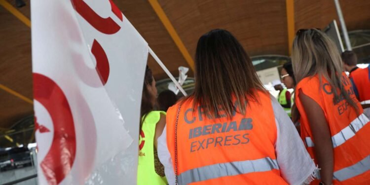 En Espagne, les vols Iberia Express et EasyJet annulés au début d'une grève – Thebuzzly