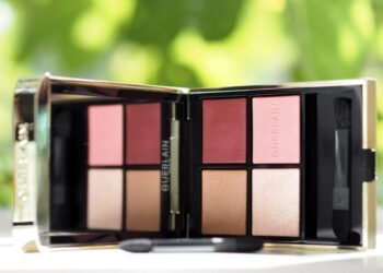 Examen de la palette de roses majestueuses Ombre G de Guerlain