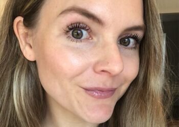 J'ai essayé la Fondation Jones Road et ce sont mes pensées honnêtes