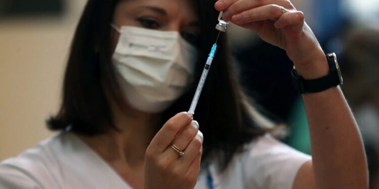 Le Groupe Europeen Anti Vaccination Teste Les Limites Des Controles De