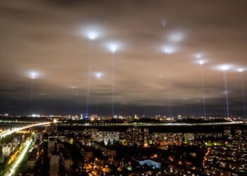 L'Ukraine dit que les OVNIS sont partout dans le pays