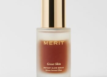 Cette marque de « beauté intelligente » préférée des célébrités vient de lancer son premier produit de soin de la peau