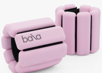 L'image peut contenir : gomme en caoutchouc