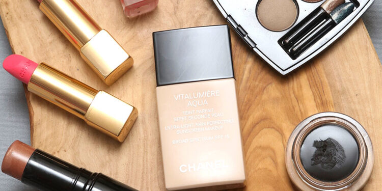 Maquillage Chanel : vos incontournables éprouvés ? – Thebuzzly