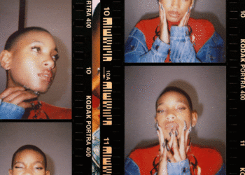 L'image peut contenir une personne humaine, visage, publicité, collage, affiche, tête, Willow Smith et sourire