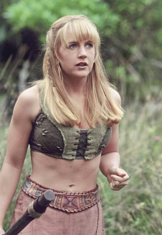 Xena And Gabrielle Blonde, Personnes dans la nature, Tour de taille