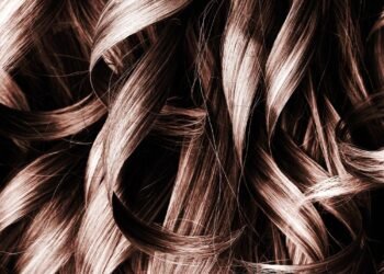 Couleur des cheveux 101 : chaque terme et chaque technique à connaître avant votre prochain rendez-vous