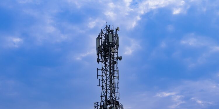 Government to Set Up 25,000 New Mobile Towers in the Next 500 Days: IT Minister Ashwini Vaishnaw