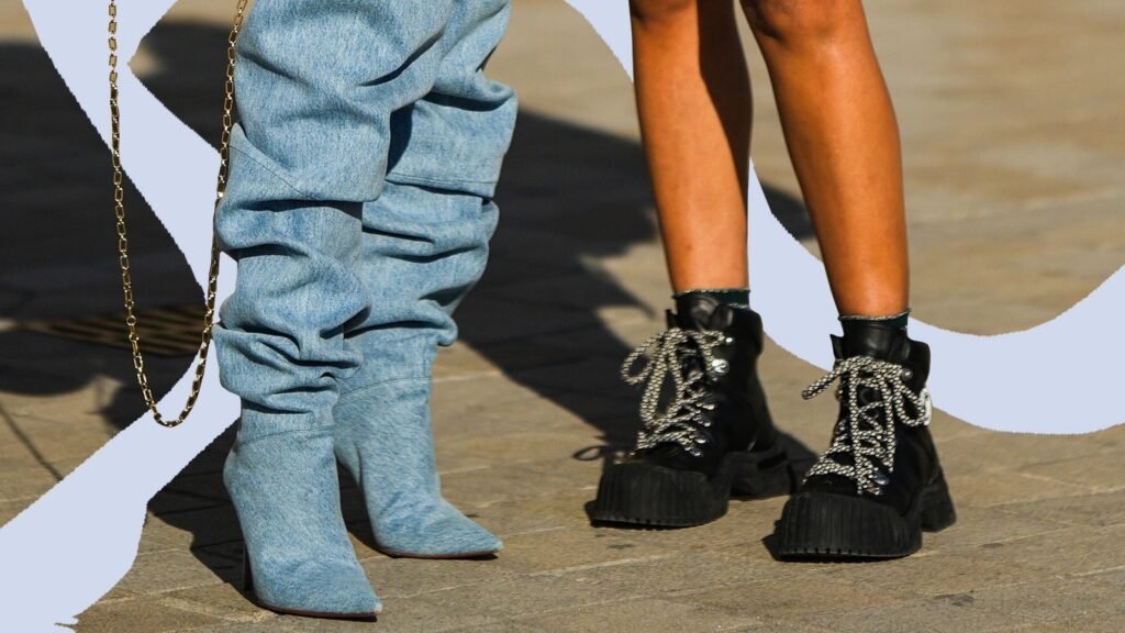 Les Meilleurs Collants A Motifs A Porter Cette Saison L’image peut contenir : Vêtements, Humain, Personne, Chaussures, Pantalon, Chaussure et Manche