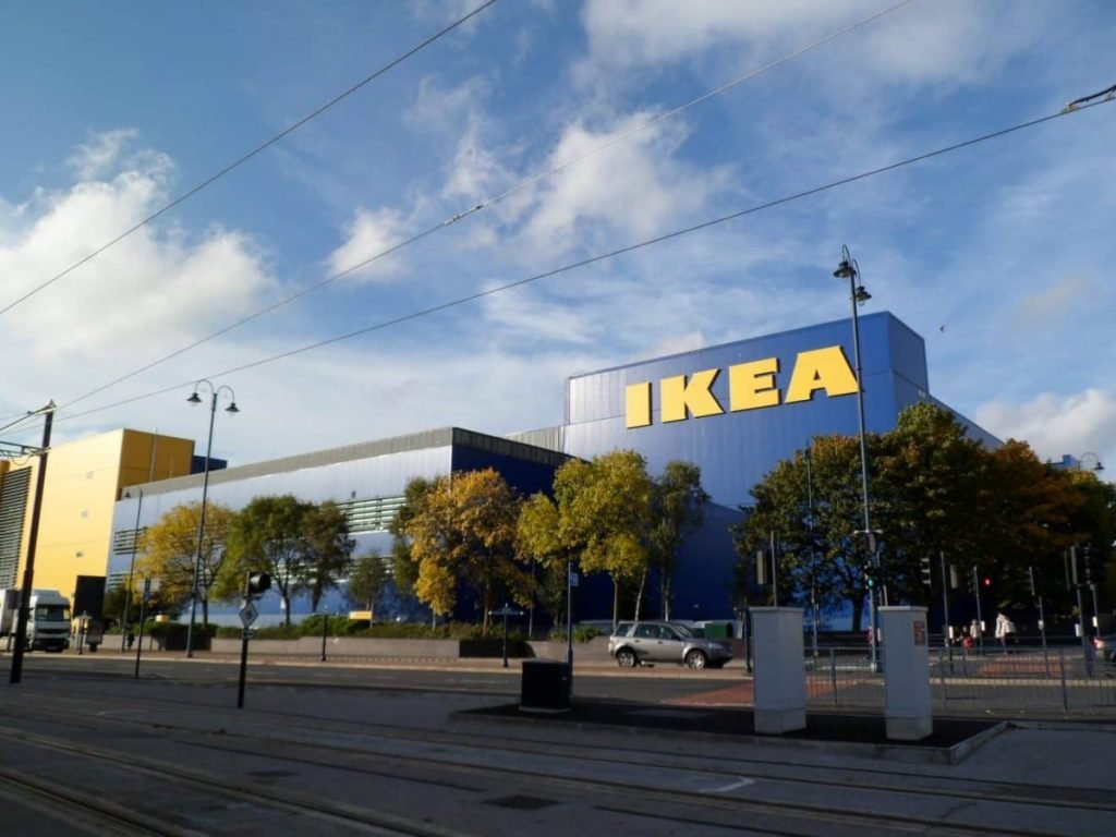 1667740387 Ikea Sort La Housse De Couette Parfaite Pour Passer Lhiver Ikea sort la housse de couette parfaite pour passer l'hiver au chaud, elle ira comme des petits pains en magasin