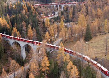 Nous avons trouvé le train le plus long du monde, c'est en Suisse !  (vidéo)