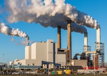 Les émissions mondiales de CO2 cuisent la planète et "ne montrent aucun signe de diminution", prévient un rapport