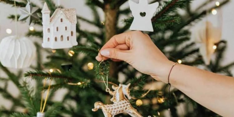 Vous installez (trop) tôt votre sapin de Noël ?  Cela en dit long sur vous !