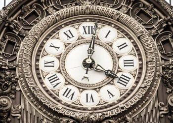 Pourquoi une heure 60 minutes dure-t-elle ?