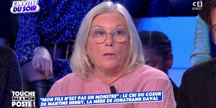 La mère de Jonathann Daval prend la défense de son fils dans TPMP (vidéo) – Thebuzzly