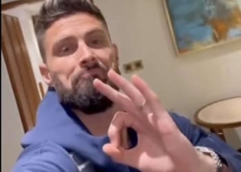 Au Qatar, Olivier Giroud dévoile sa luxueuse chambre d'hôtel pour la Coupe du monde