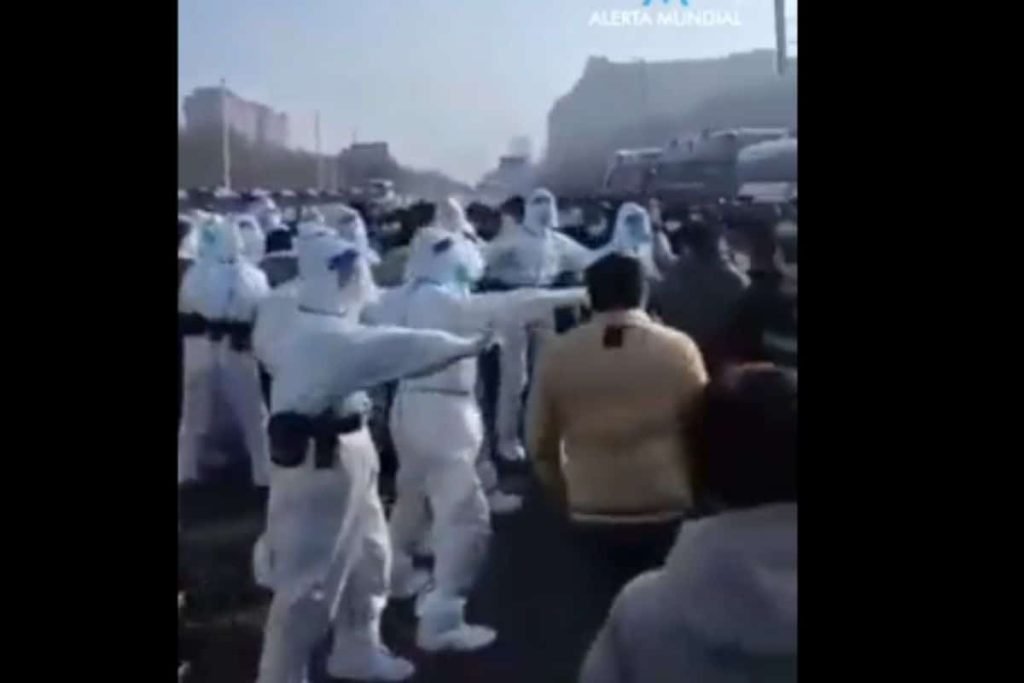 Des manifestations éclatent dans la plus grande usine d'iPhone à chine apple violences manifestations