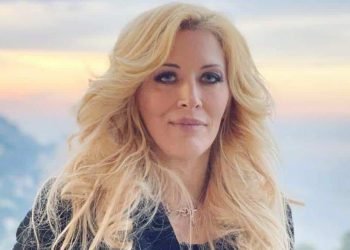 Loana sexy ou non nouvelle video