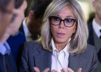 Brigitte Macron : ce détail sur son visage qui intrigue…