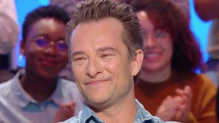 David Hallyday dévoile une rare photo de son fils Cameron... parfait sosie de Johnny ! – Thebuzzly