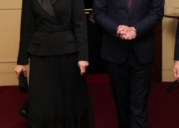 LONDRES ANGLETERRE 12 NOVEMBRE Le prince britannique William Prince of Wales et Catherine Princess of Wales arrivent pour assister à...